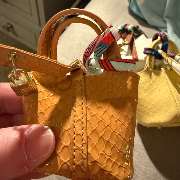 Set of 4 Mini Designer Inspired Bags - White/Br, Brown, Yellow & Caramel Python - Picture 11 of 13